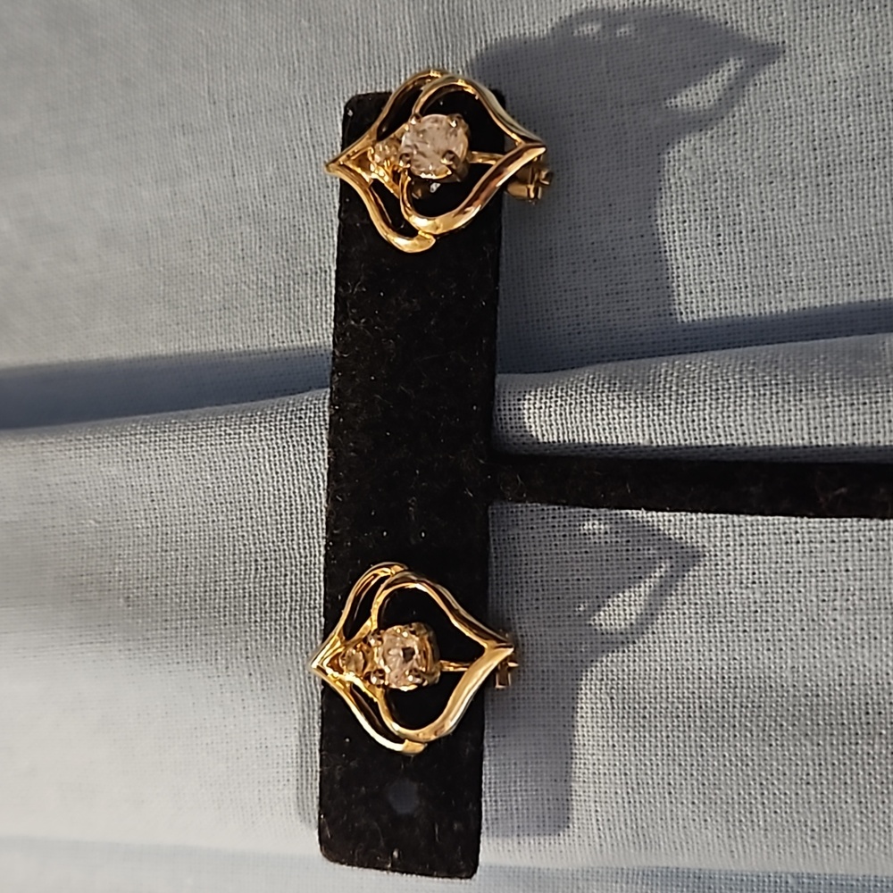 Vintage Gold Clip on Earrings